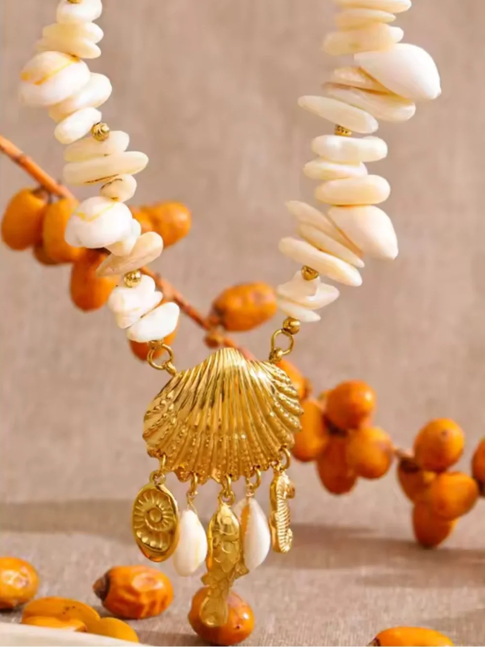 Couture Gold Shell White Mother-of-Pearl Necklace